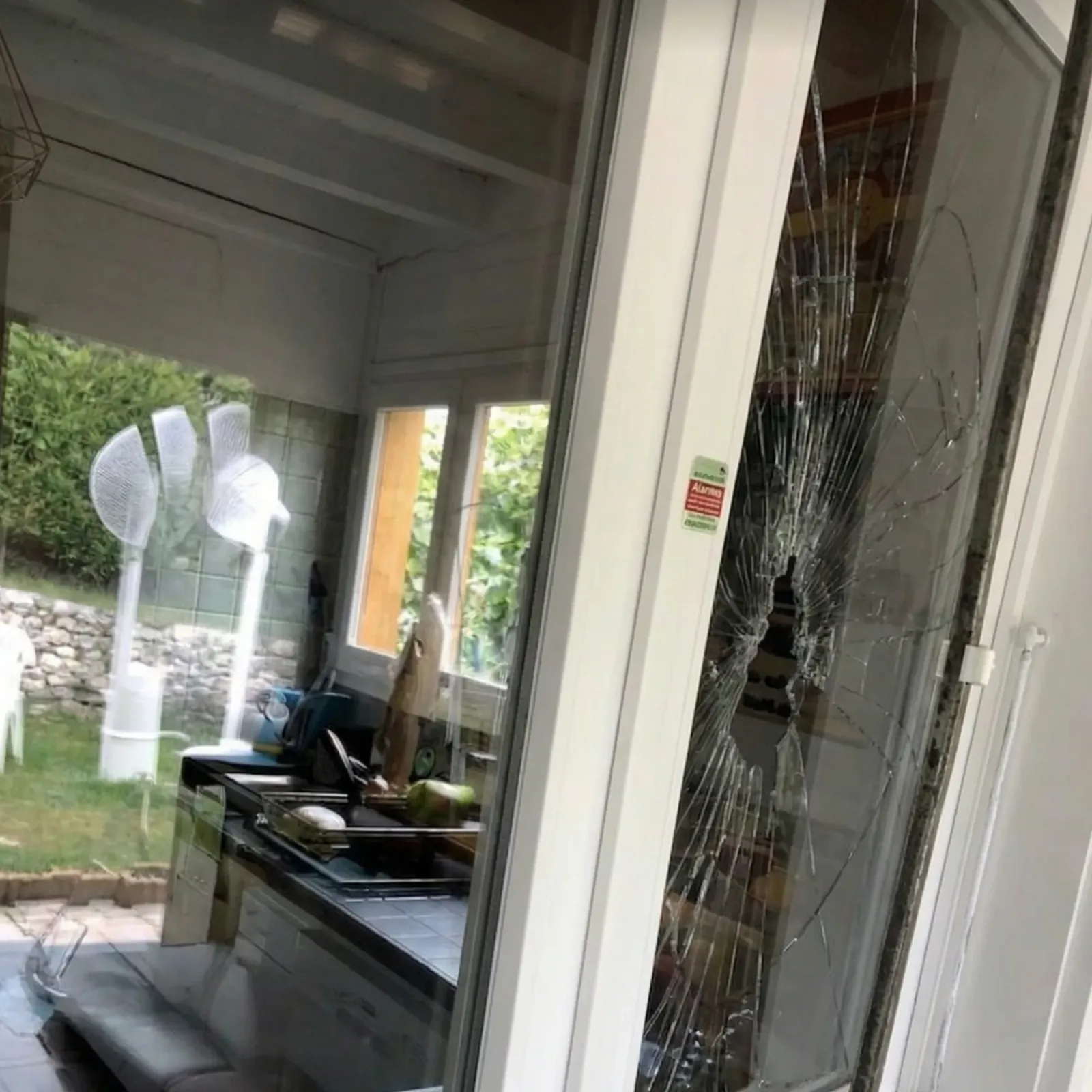 Dépannage vitrier urgence à Ivry-sur-Seine Dépannage vitrier urgence à Ivry-sur-Seine